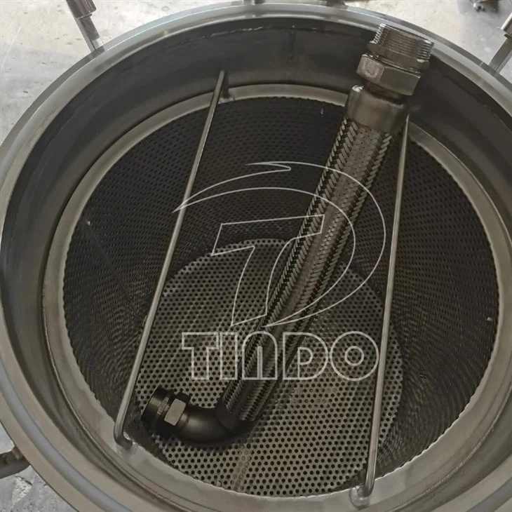 rough mesh hole
